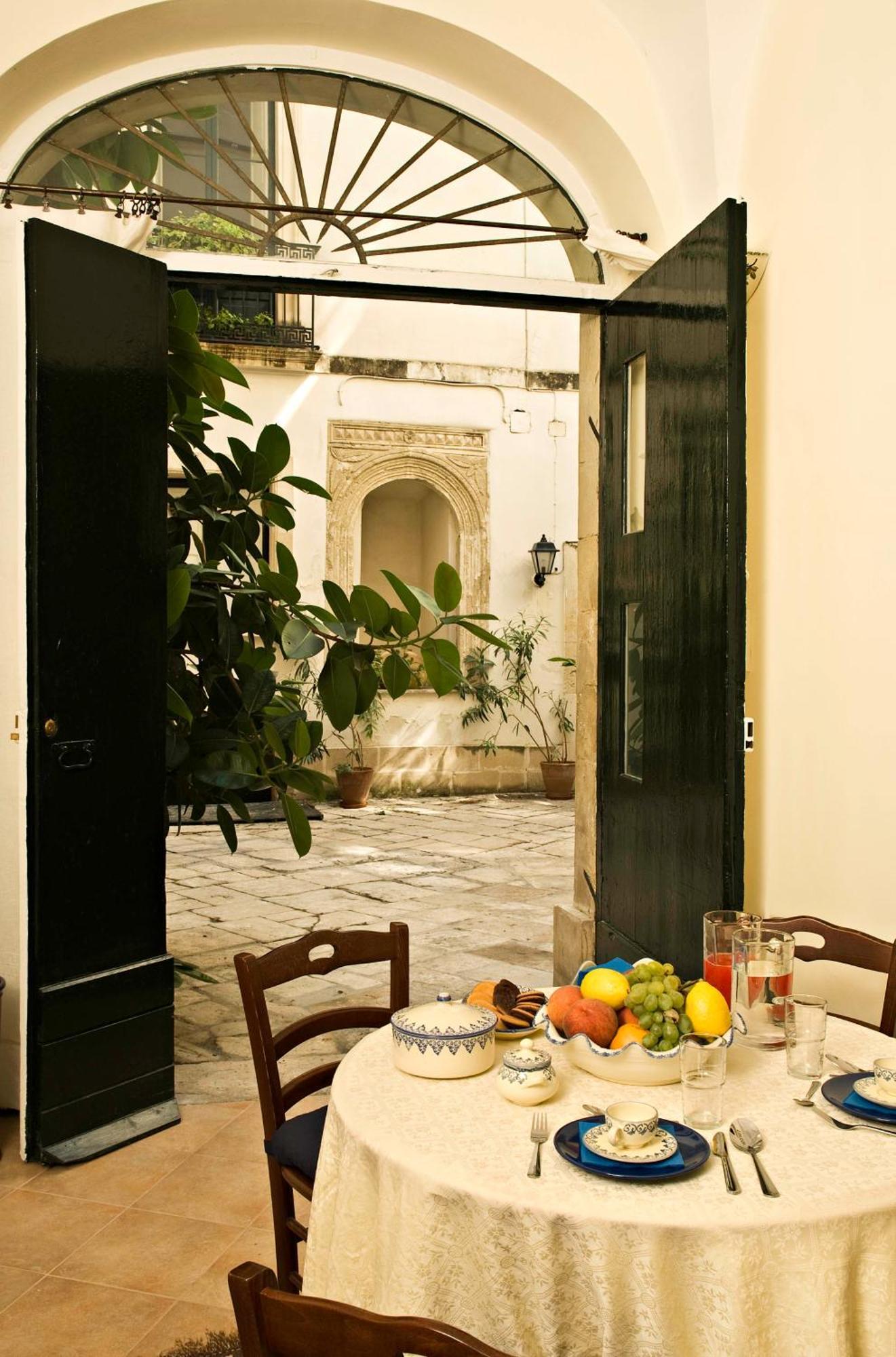 Palazzo Bernardini Lejlighed Lecce Eksteriør billede